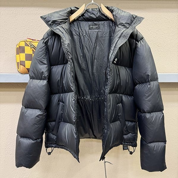 入手困難バレンシアガ n級品 3B SPORTS ICON SKI ダウンジャケット 2色 bab88470